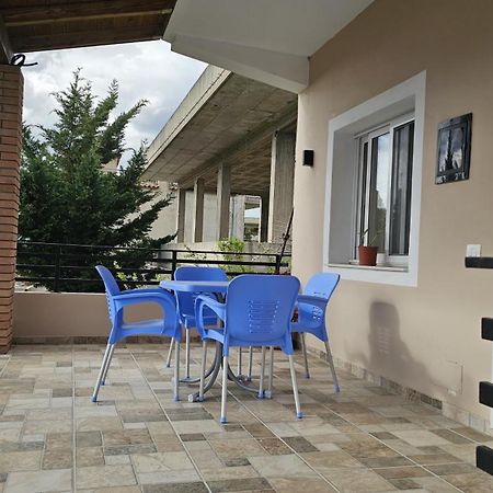 Vila Roan Vlore Luaran gambar