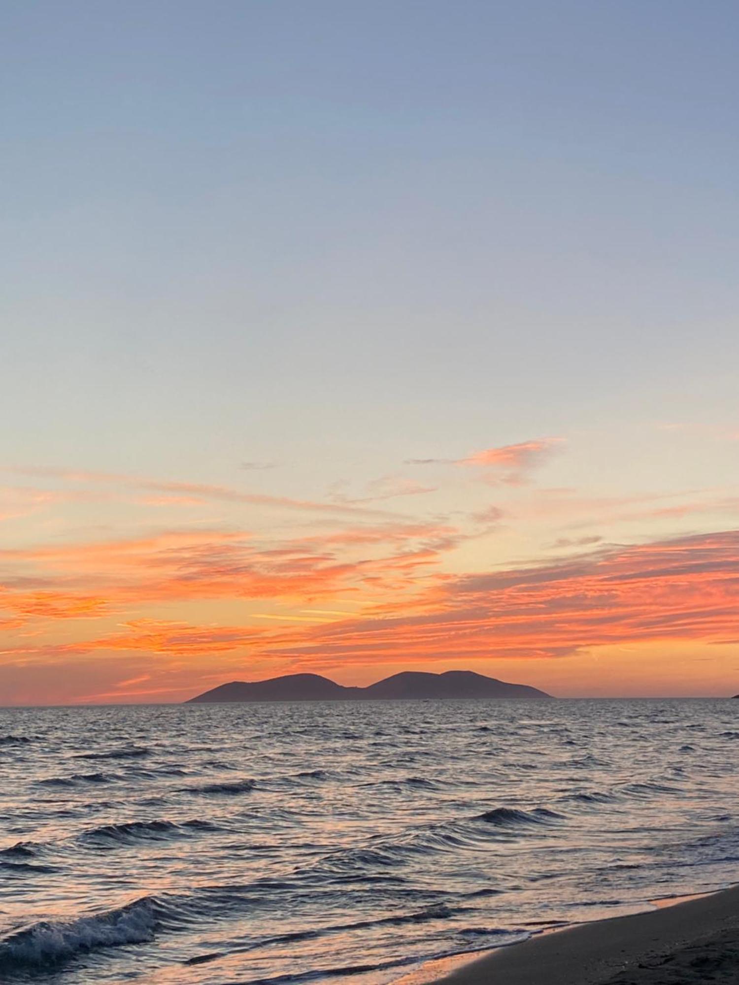 Vila Roan Vlore Luaran gambar