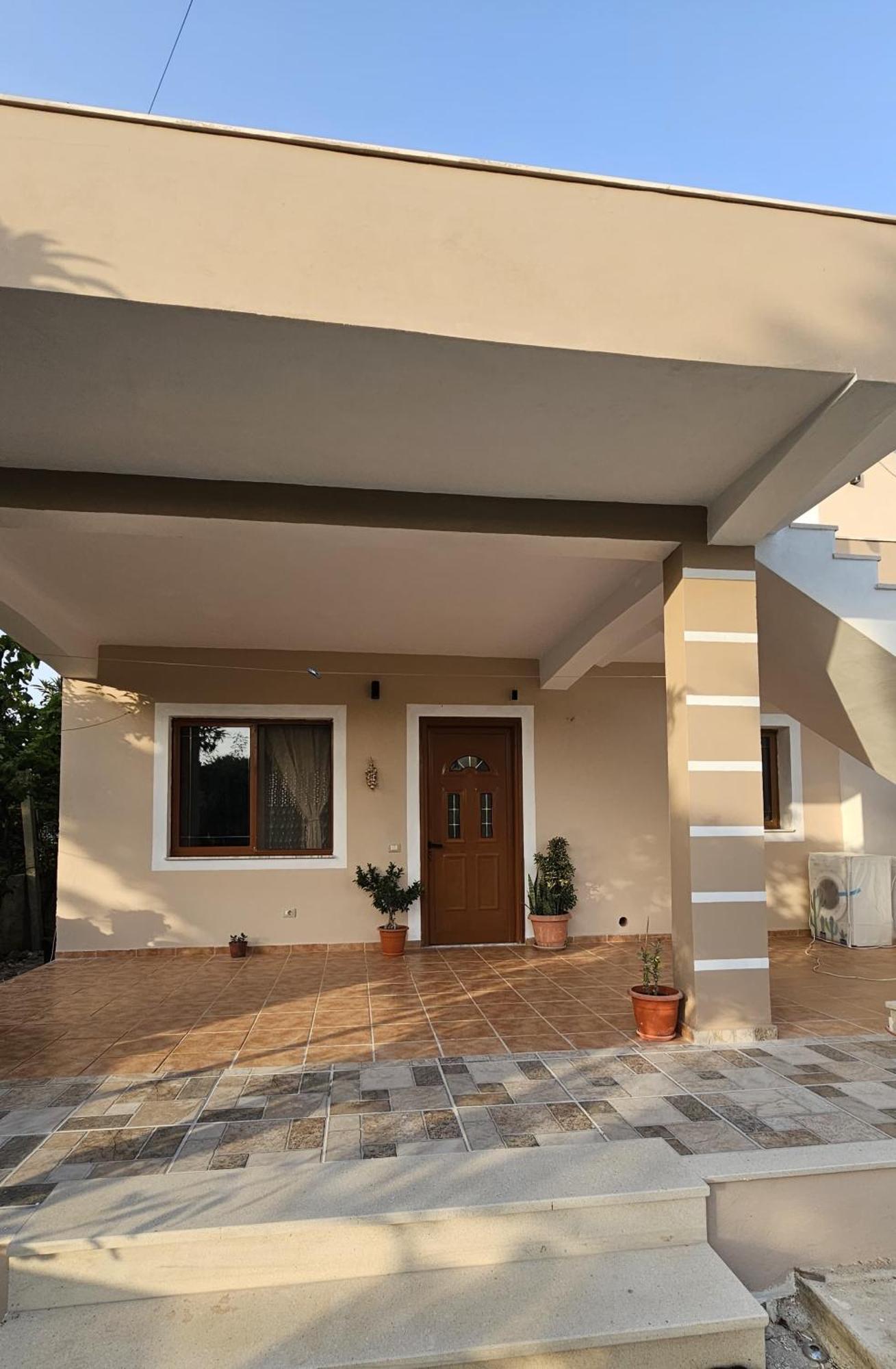 Vila Roan Vlore Luaran gambar