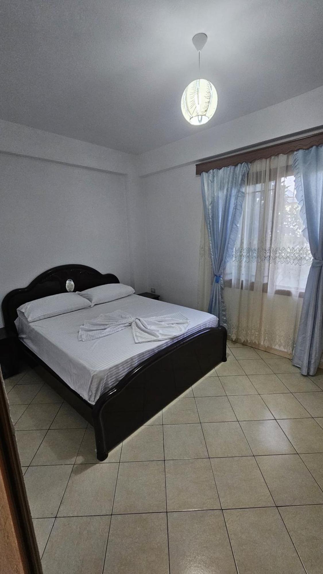 Vila Roan Vlore Luaran gambar