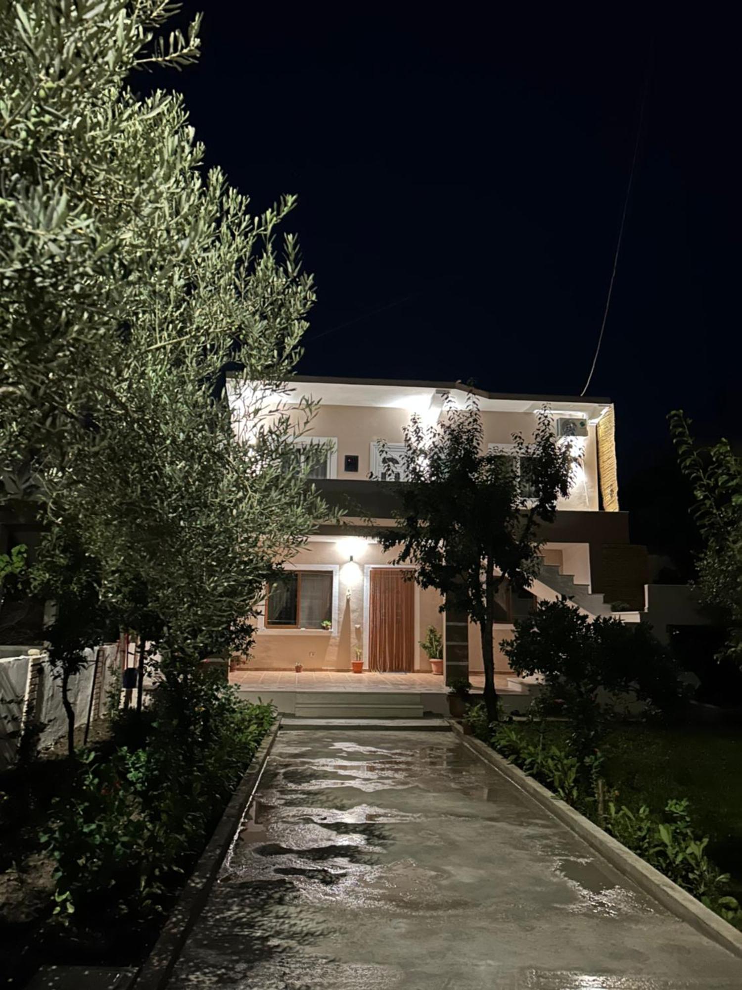 Vila Roan Vlore Luaran gambar