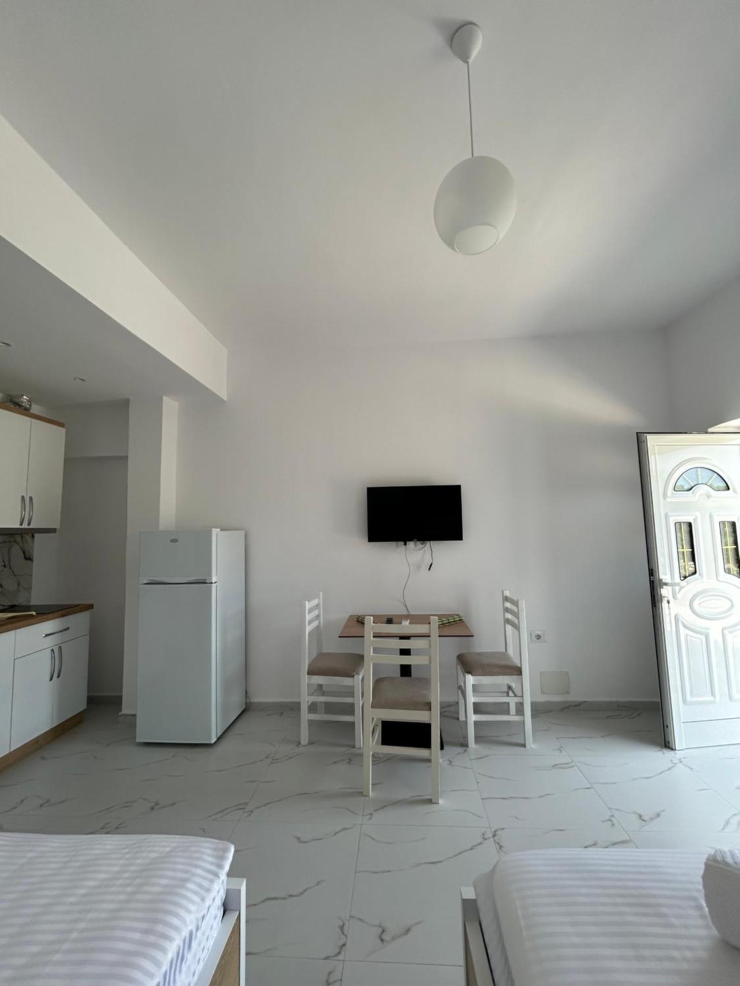Vila Roan Vlore Luaran gambar