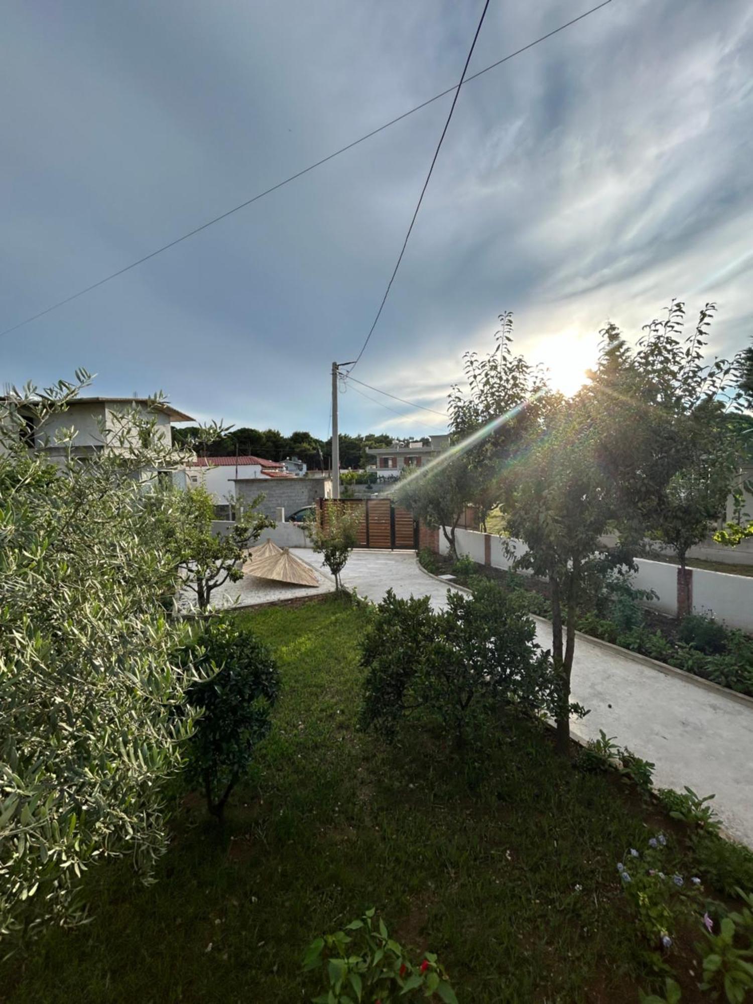 Vila Roan Vlore Luaran gambar