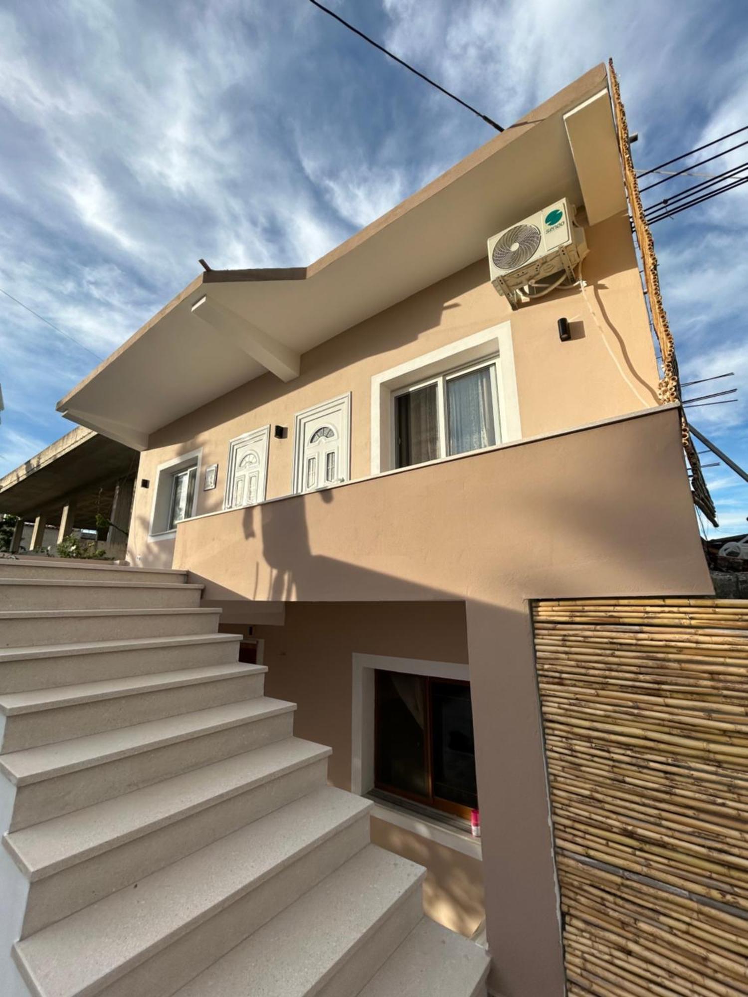 Vila Roan Vlore Luaran gambar